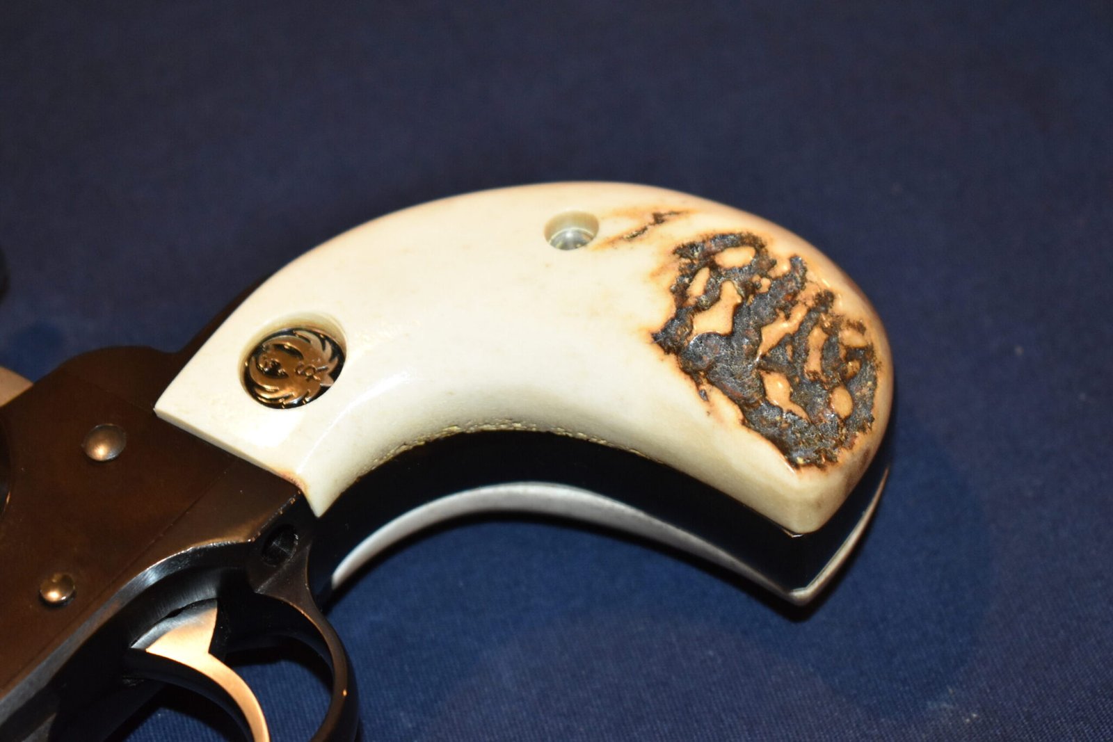 RUGER BIRDS HEAD SAMBAR STAG GRIPS BHRSS1 - Image 12