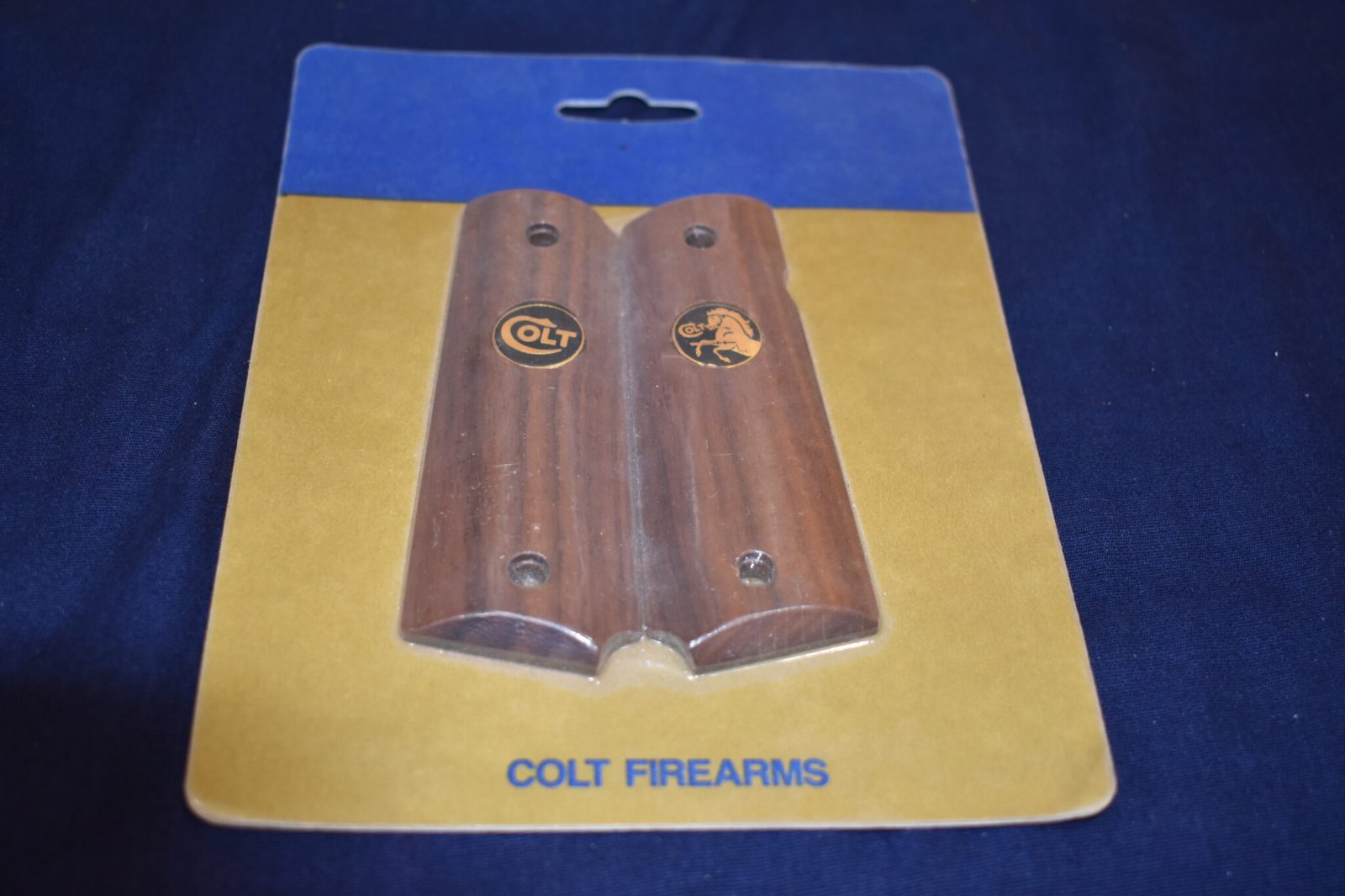 COLT 1911 SMOOTH WOOD GRIPS NEW IN THE PACKAGE 1911W8 - Image 2
