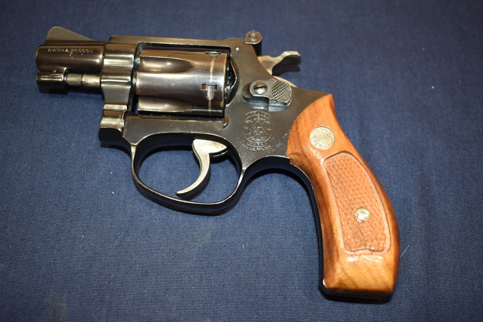 SMITH & WESSON J FRAME MAGNA GRIPS JRBM5 - Image 4