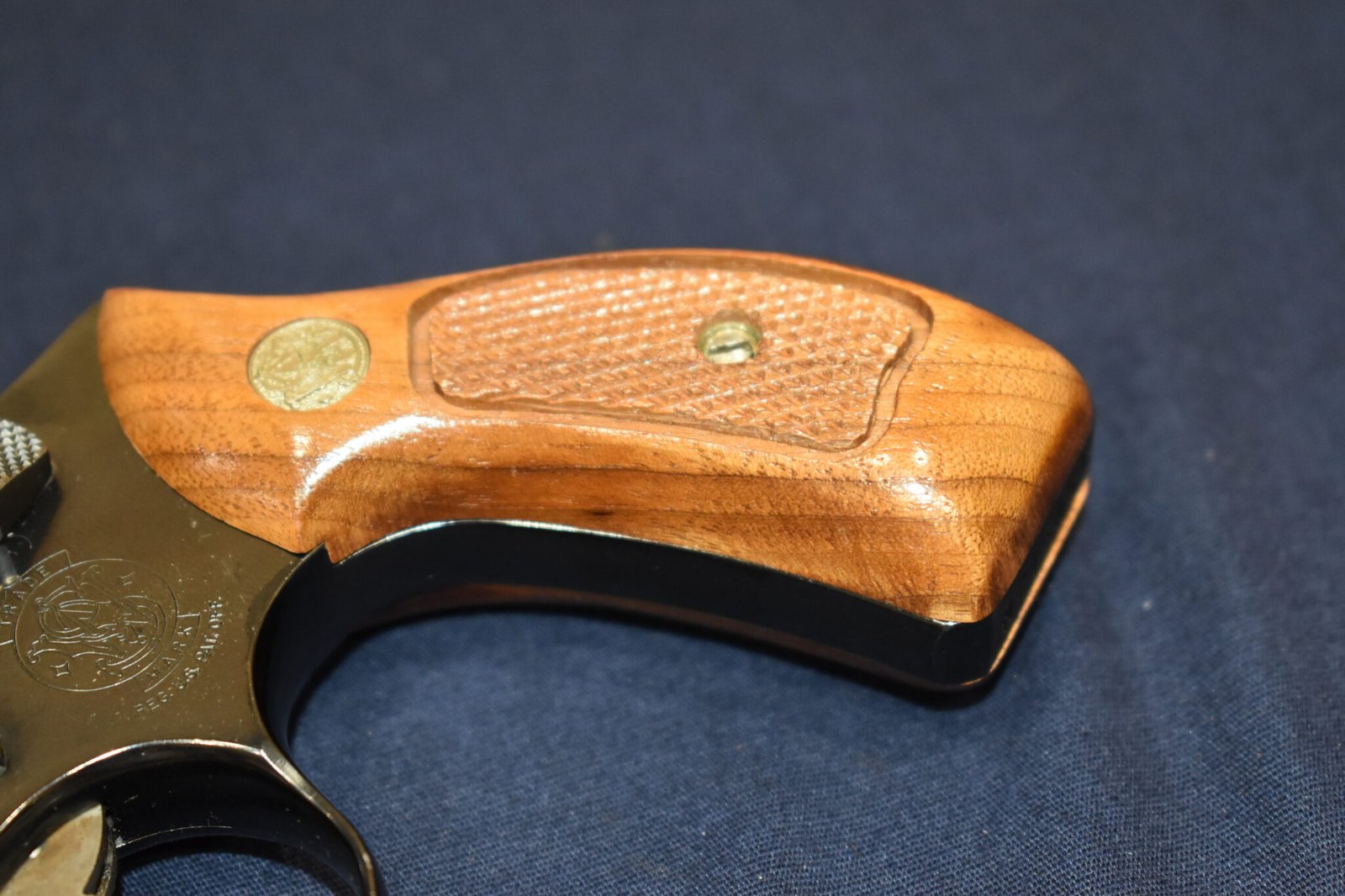 SMITH & WESSON J FRAME MAGNA GRIPS JRBM5 - Image 12