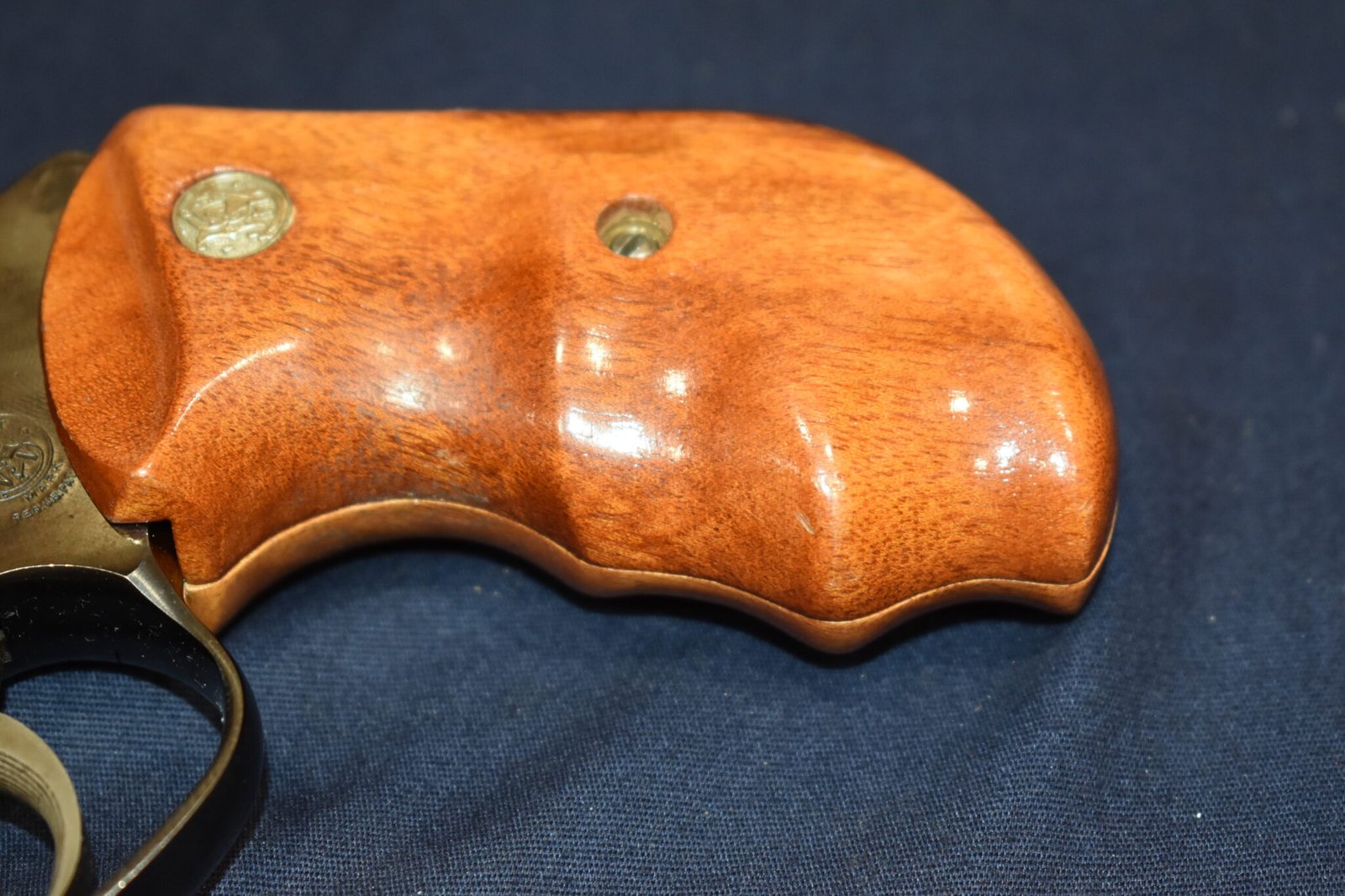 SMITH & WESSON J FRAME ROUND BUTT COMBAT GRIPS JC13 - Image 12