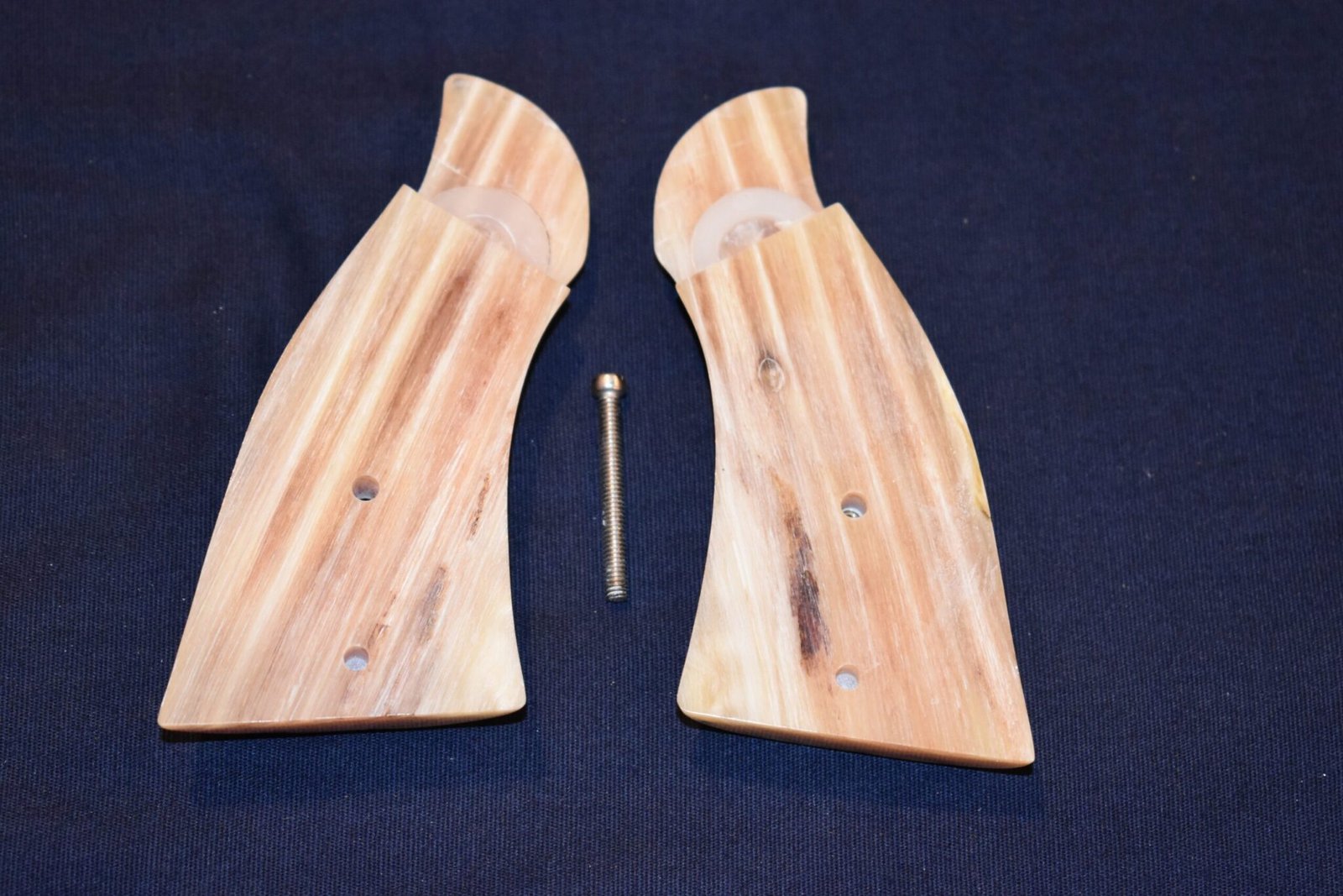 SMITH & WESSON K FRAME SQUARE BUTT RAMS HORN KSQRH4 - Image 3
