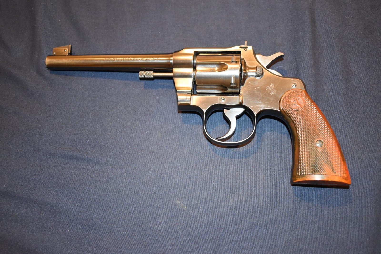 COLT I FRAME "COLTWOOD" INCLUDING THE OFFICER'S MODEL MATCH & OFFICER'S MODEL SPECIAL"COLTWOOD" GRIPS COMCW1 - Image 4