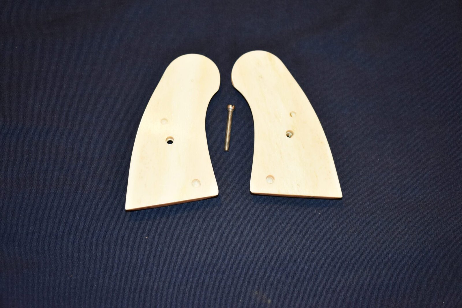 COLT PYTHON PREMIUM GRADE GIRAFFE BONE GRIPS CPGB11 - Image 3