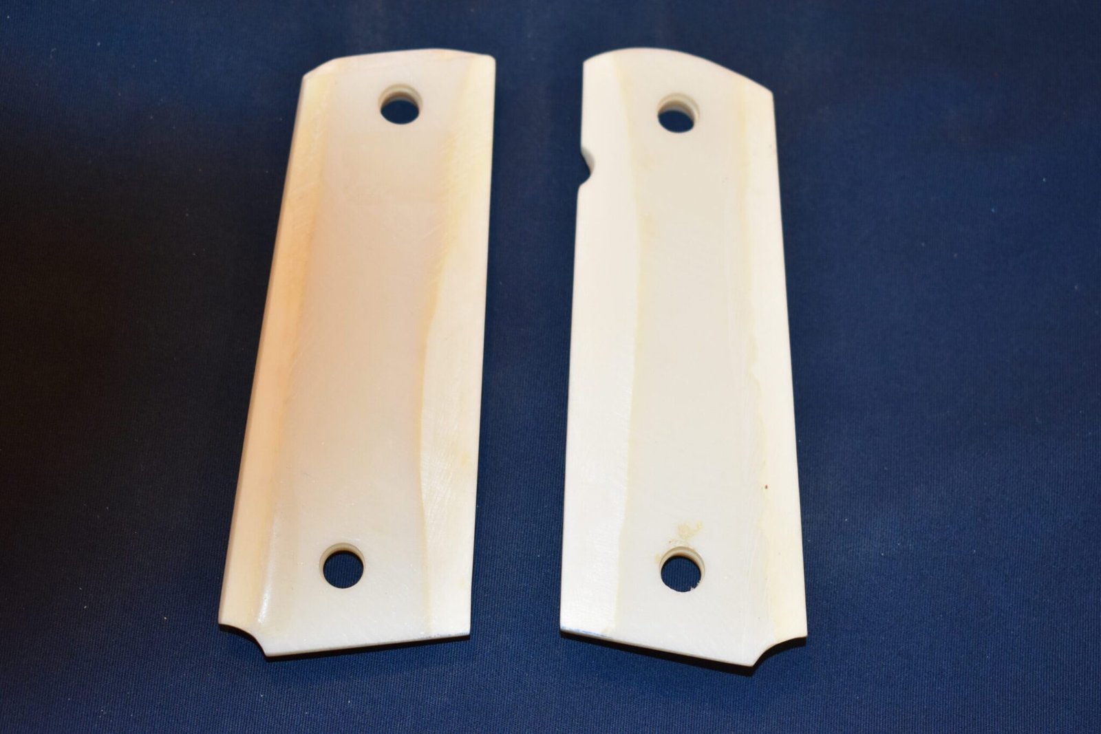COLT 1911 CHECKERED BUFFALO BONE GRIPS 1911BB10 - Image 3