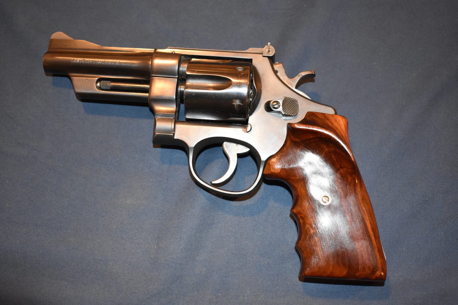 SMITH & WESSON N FRAME FUZZY FARRANT CUSTOM GRIPS SWNFF5 - Image 4