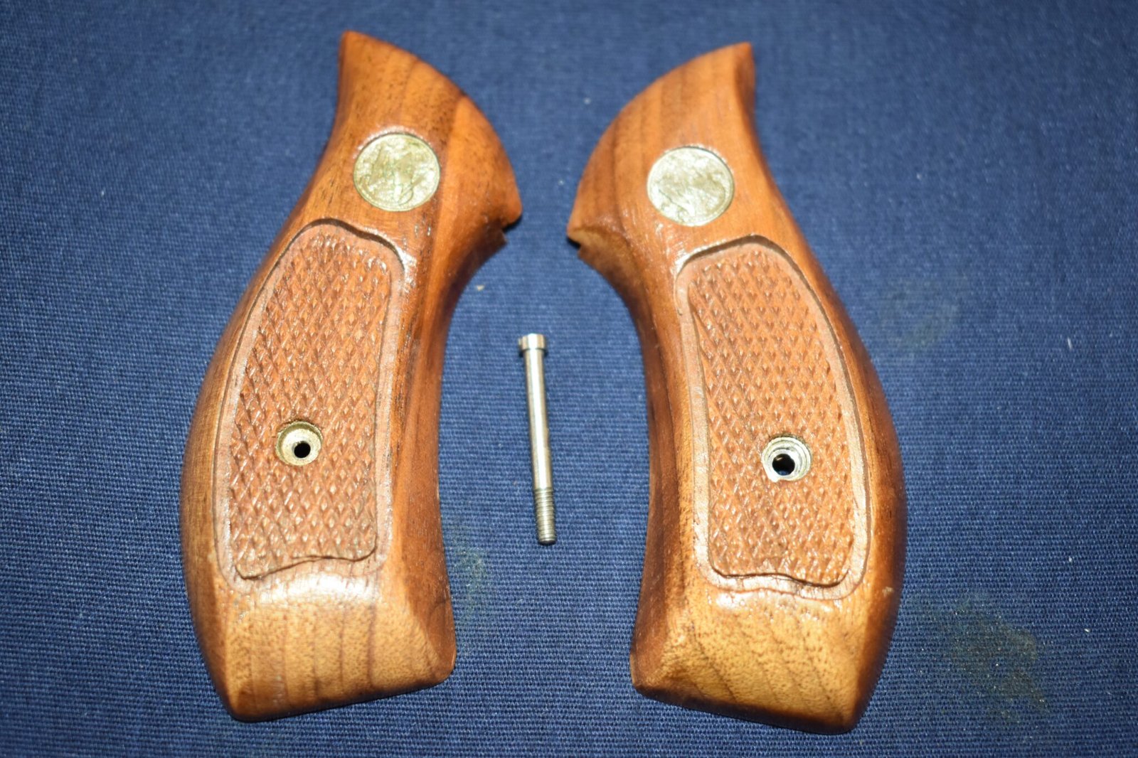 SMITH & WESSON J FRAME MAGNA GRIPS JRBM5