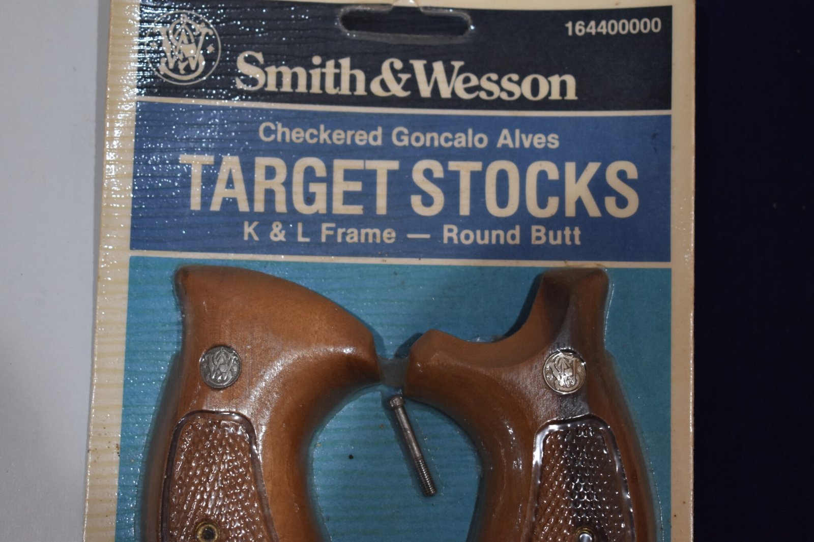 SMITH & WESSON FACTORY K FRAME ROUND BUTT TARGET GRIPS NEW IN THE PACKAGE KRBT4 - Image 3