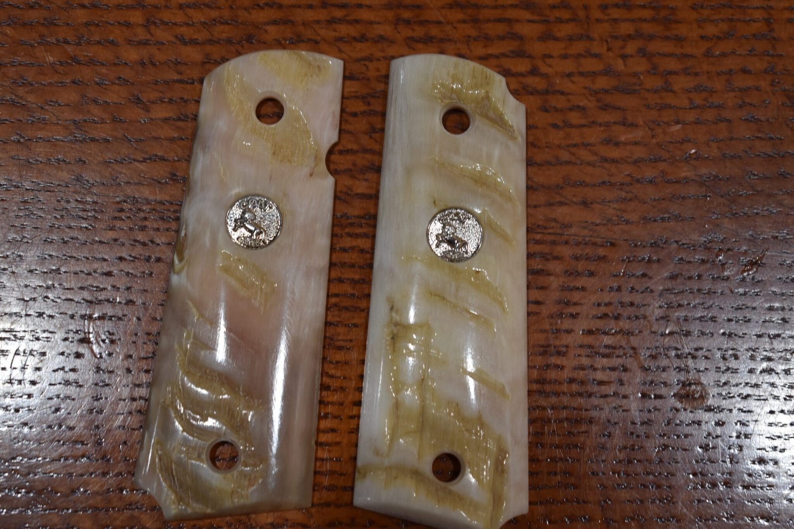 COLT 1911 RAMS HORN GRIPS 1911RH19 - Image 2