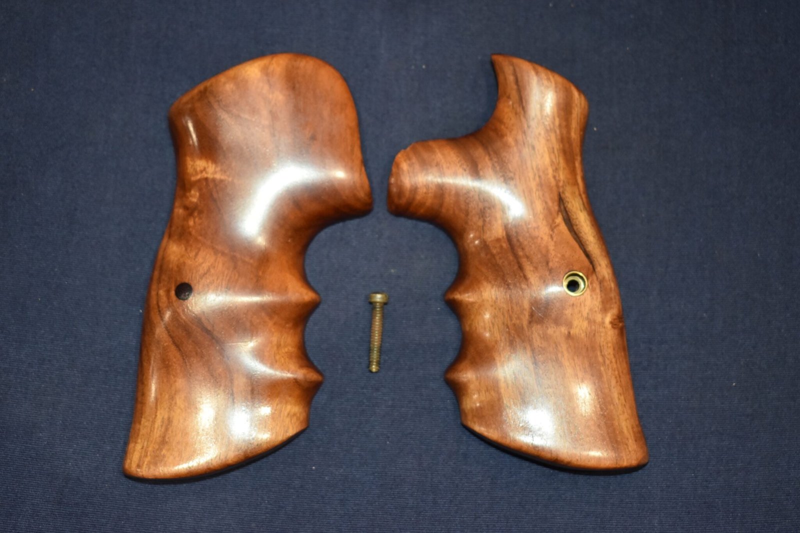 GUY HOGUE CUSTOM SMITH & WESSON K FRAME GRIPS GHK1