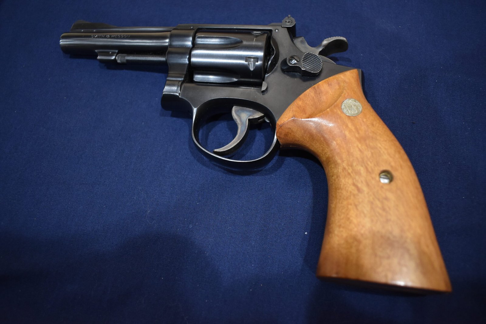 SMITH & WESSON FACTORY K FRAME PRESENTATION TARGET GRIPS KPT20 - Image 5