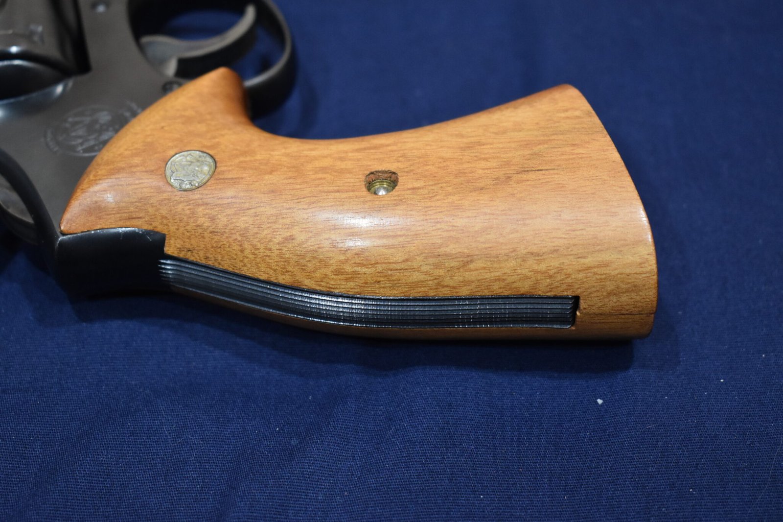 SMITH & WESSON FACTORY K FRAME PRESENTATION TARGET GRIPS KPT20 - Image 7