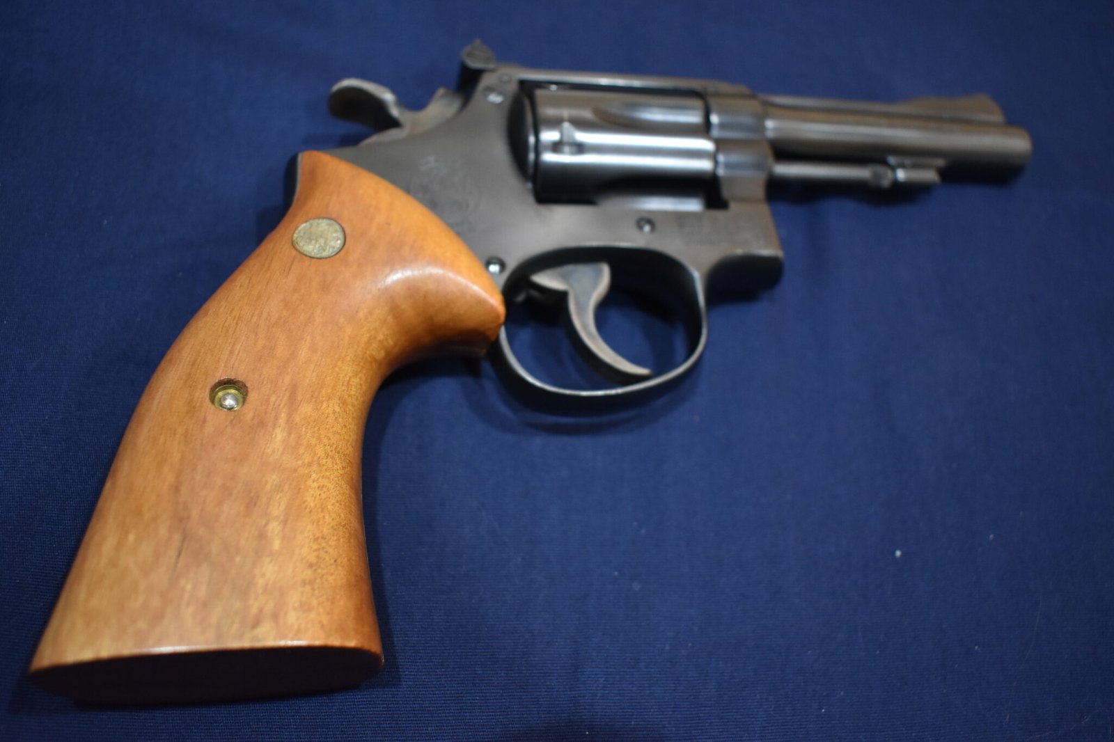SMITH & WESSON FACTORY K FRAME PRESENTATION TARGET GRIPS KPT20 - Image 8