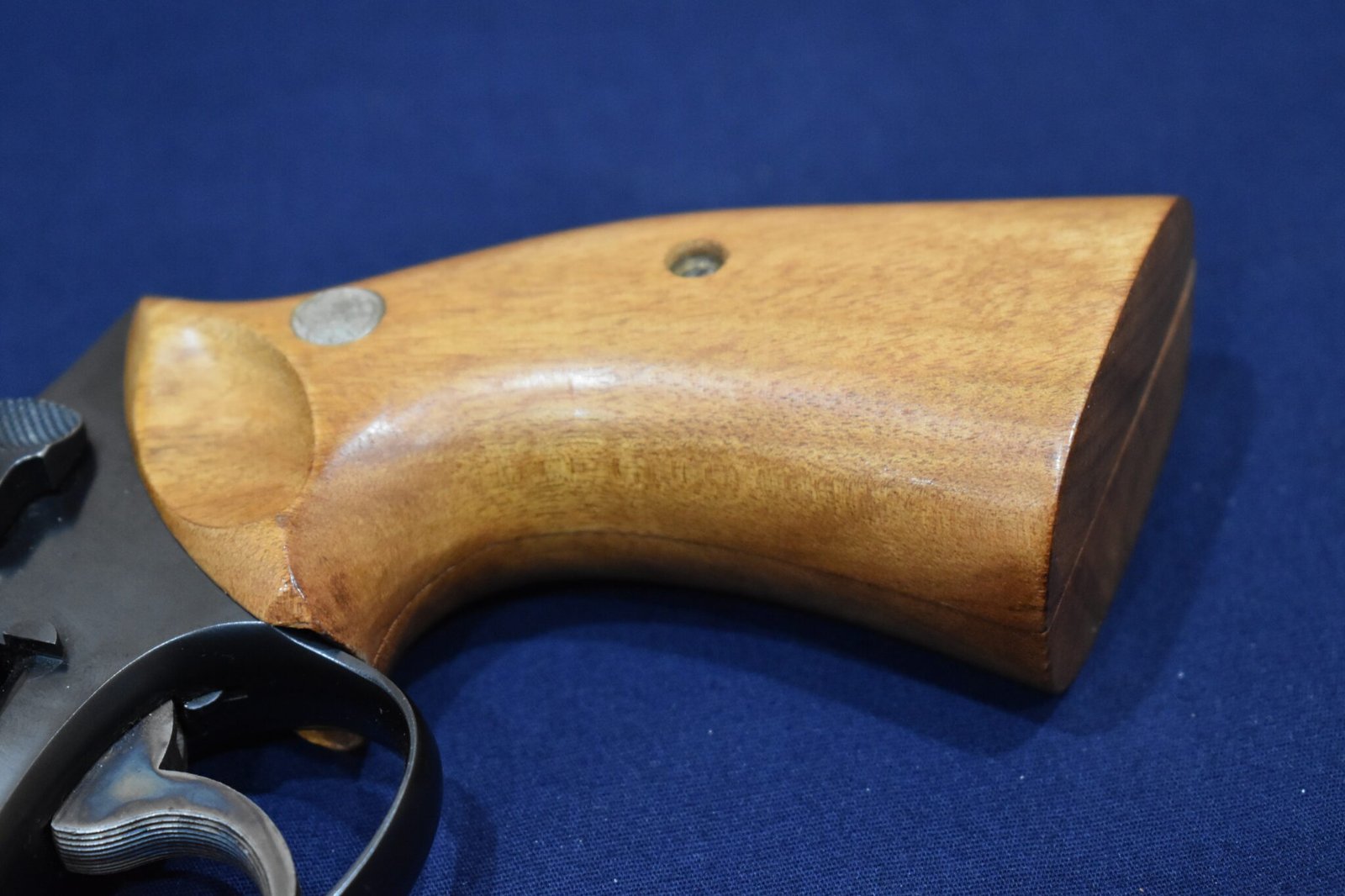 SMITH & WESSON FACTORY K FRAME PRESENTATION TARGET GRIPS KPT20 - Image 13