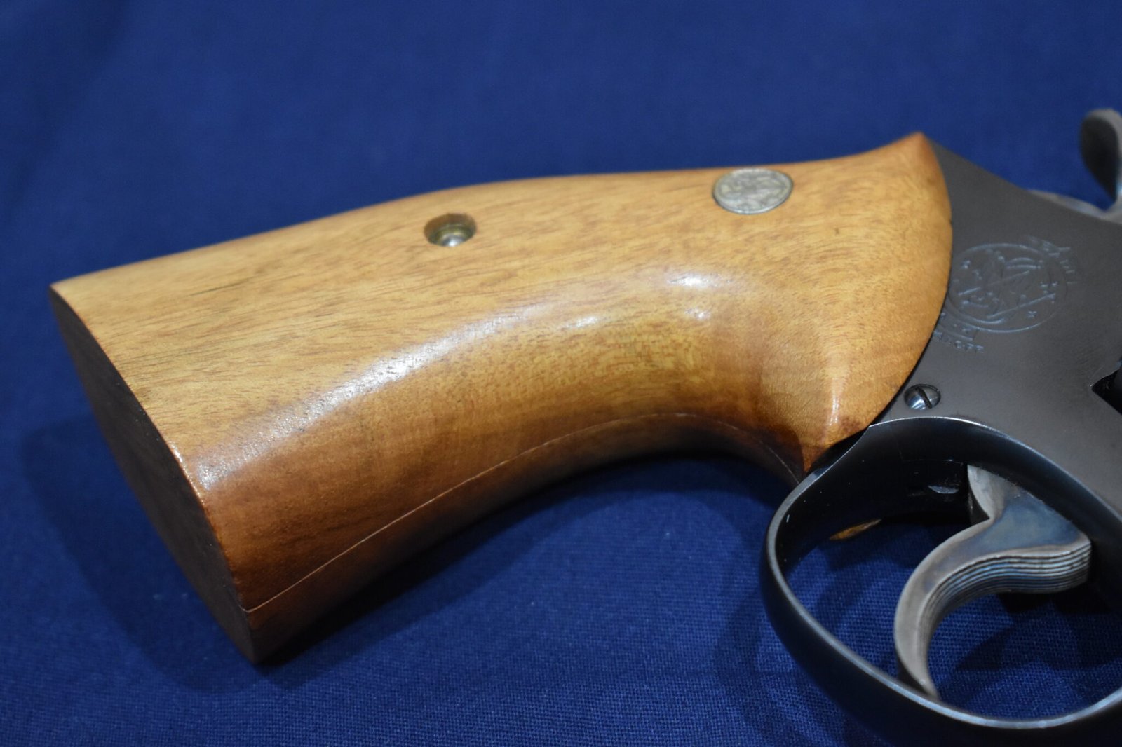 SMITH & WESSON FACTORY K FRAME PRESENTATION TARGET GRIPS KPT20 - Image 12