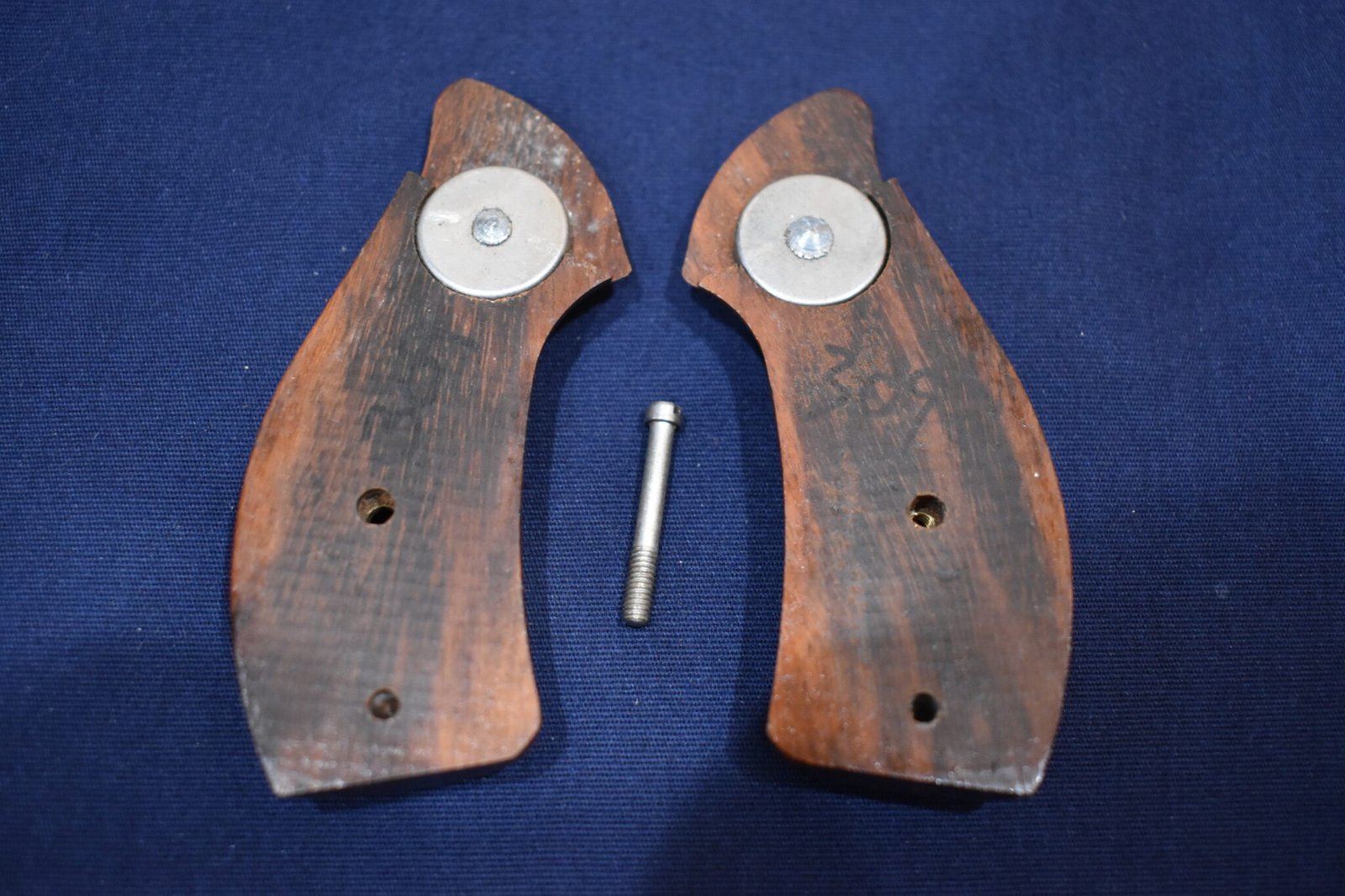 SMITH & WESSON J FRAME PRESENTATION GRIPS JPMRB8 - Image 3