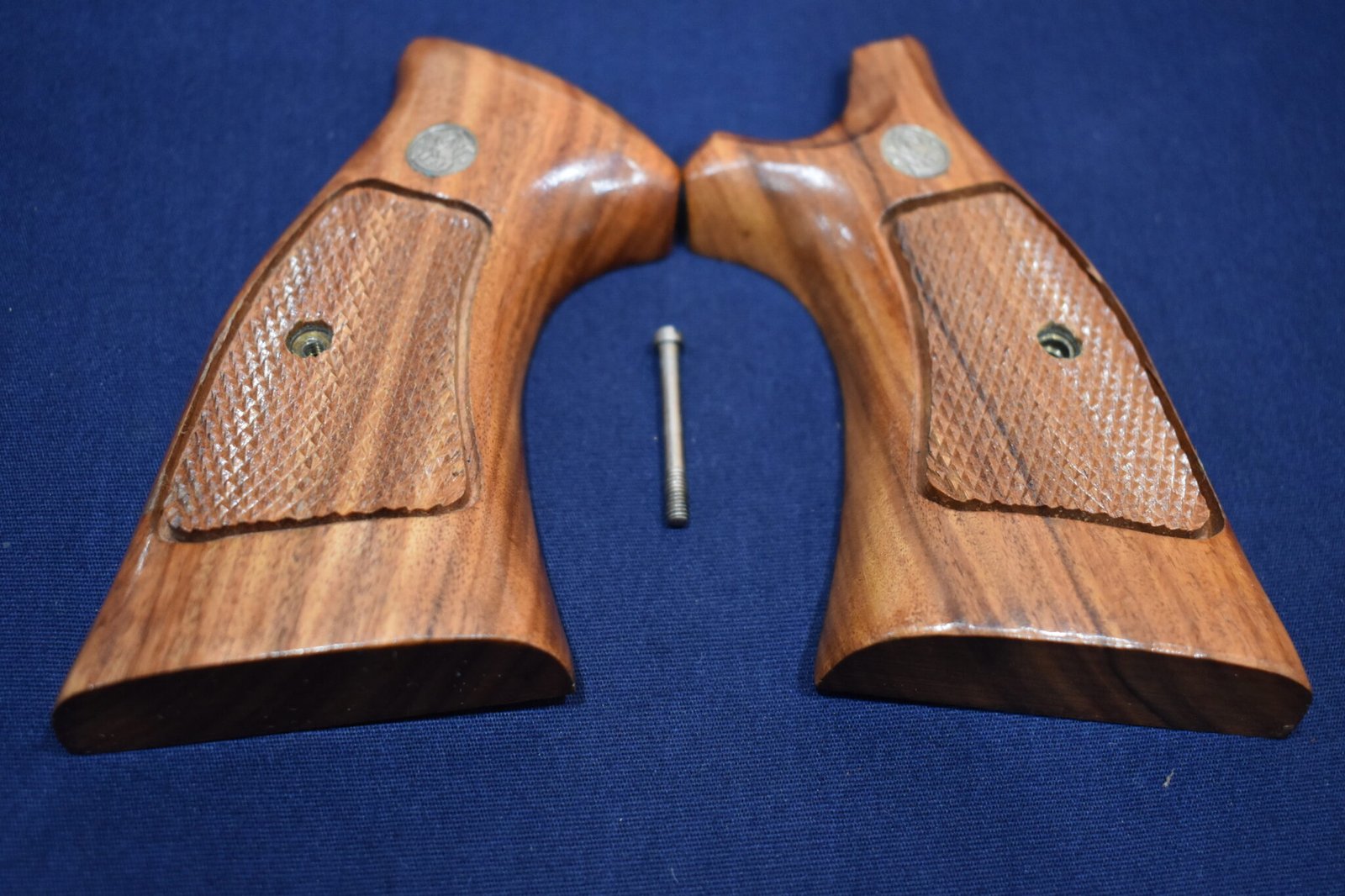 SMITH & WESSON FACTORY K FRAME TARGET GRIPS KCT29 - Image 2