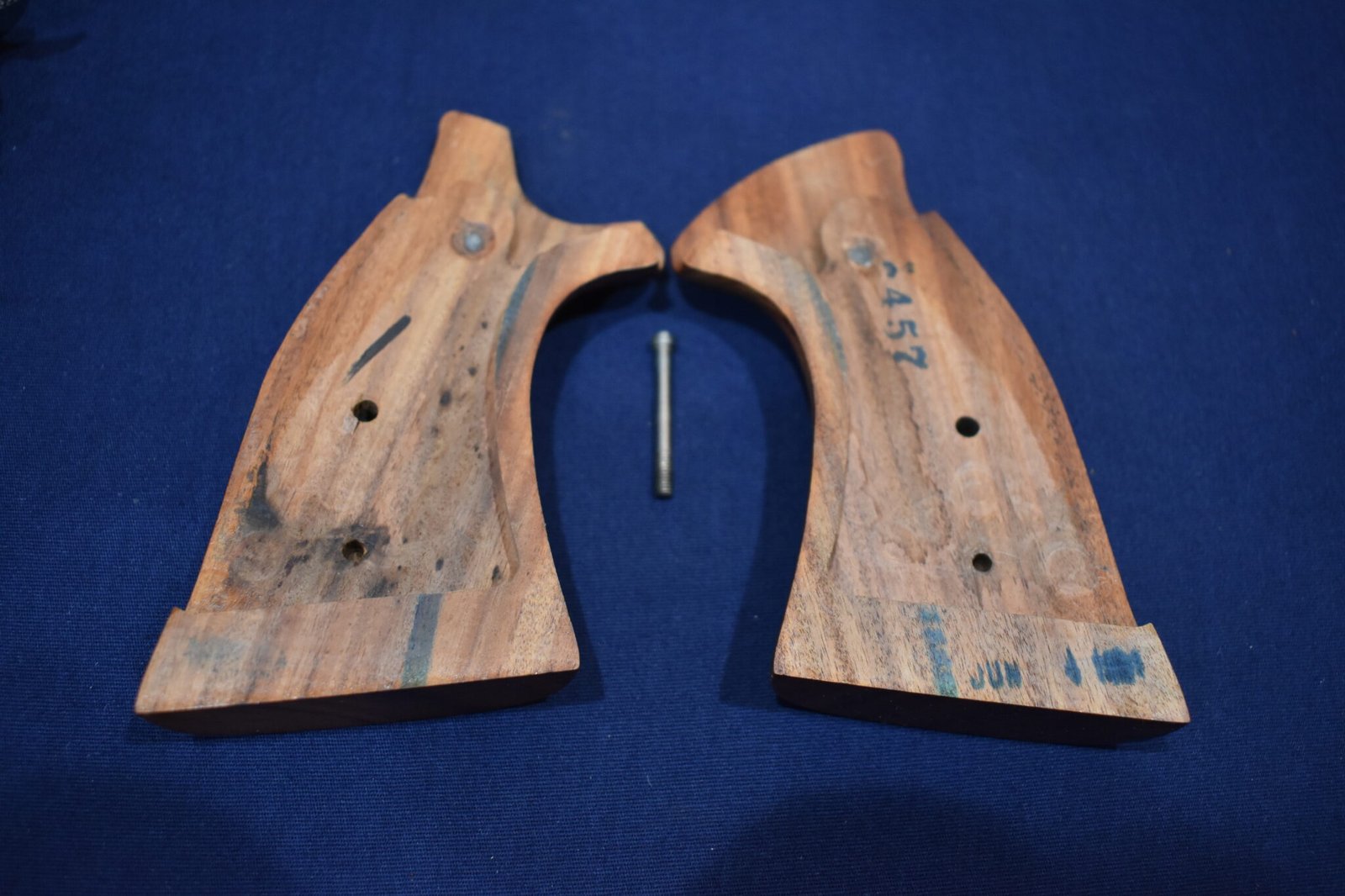 SMITH & WESSON FACTORY K FRAME TARGET GRIPS KCT29 - Image 3