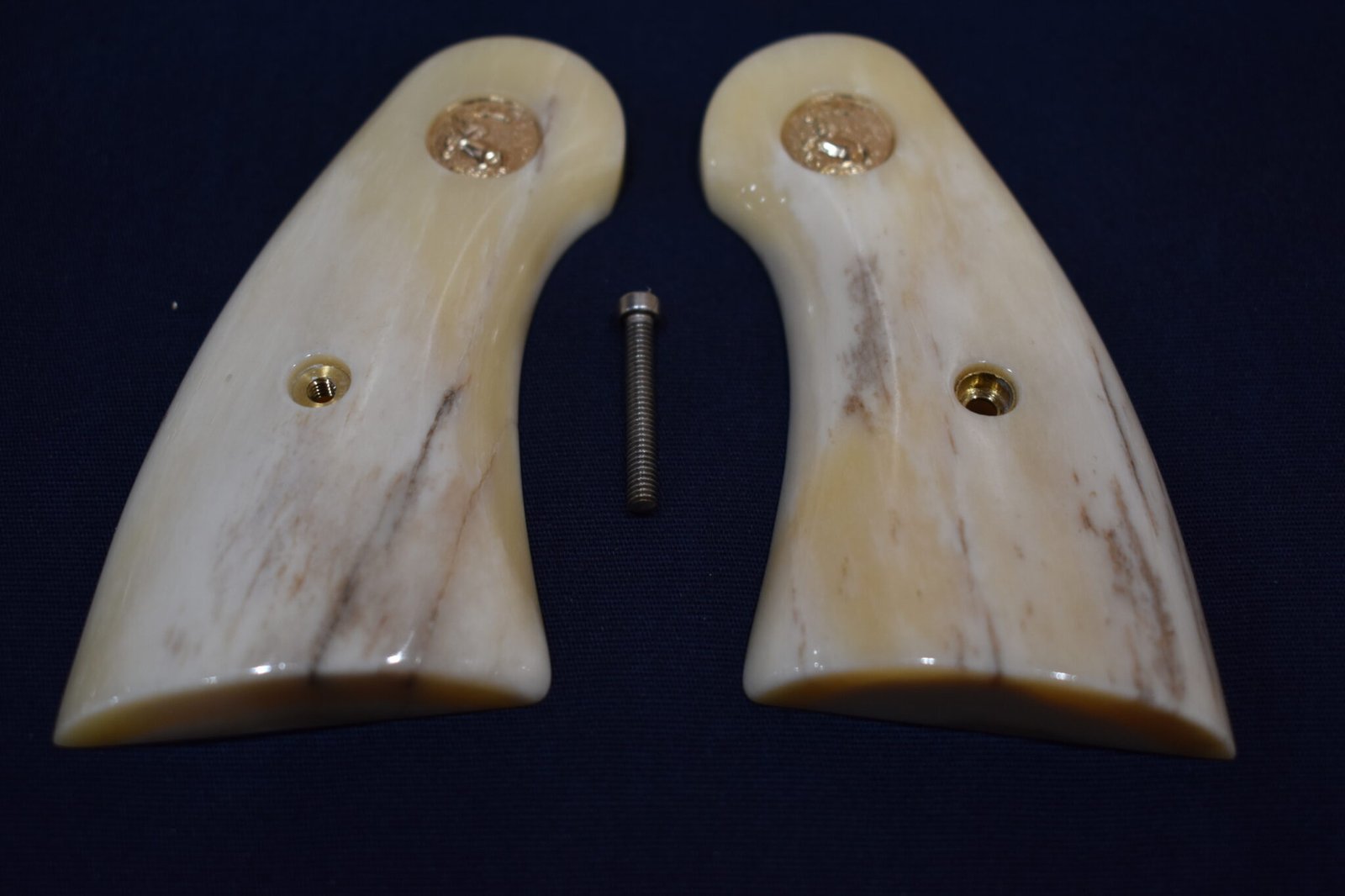 COLT PYTHON PREMIUM GRADE GIRAFFE BONE GRIPS CPGB16 - Image 2