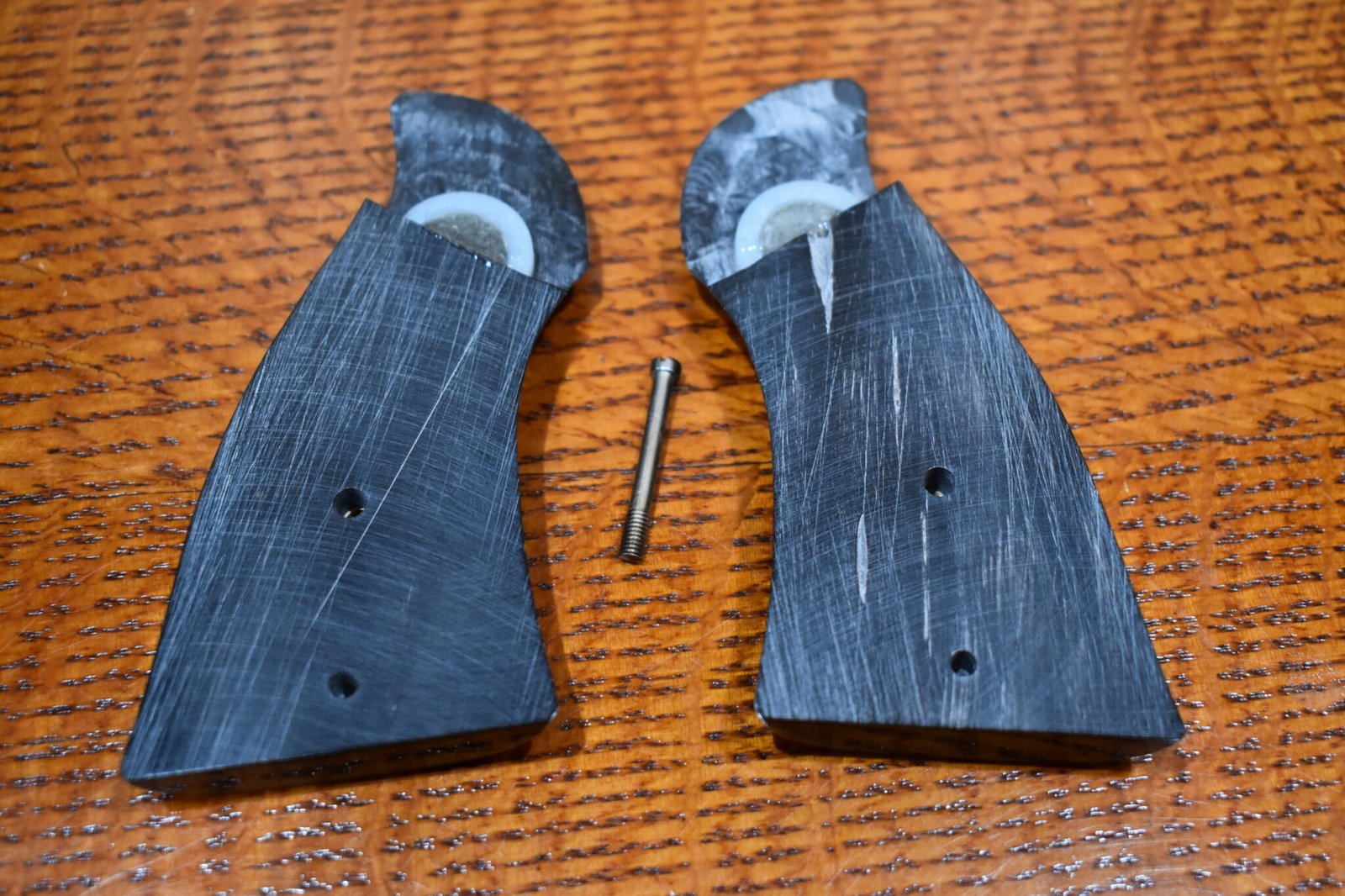 SMITH & WESSON N FRAME PREMIER GRADE BUFFALO HORN GRIPS SWNBH2 - Image 3