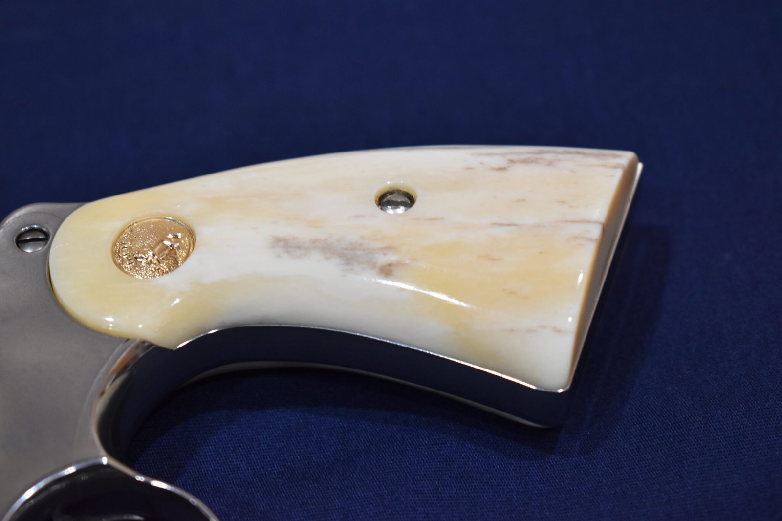 COLT PYTHON PREMIUM GRADE GIRAFFE BONE GRIPS CPGB16 - Image 12