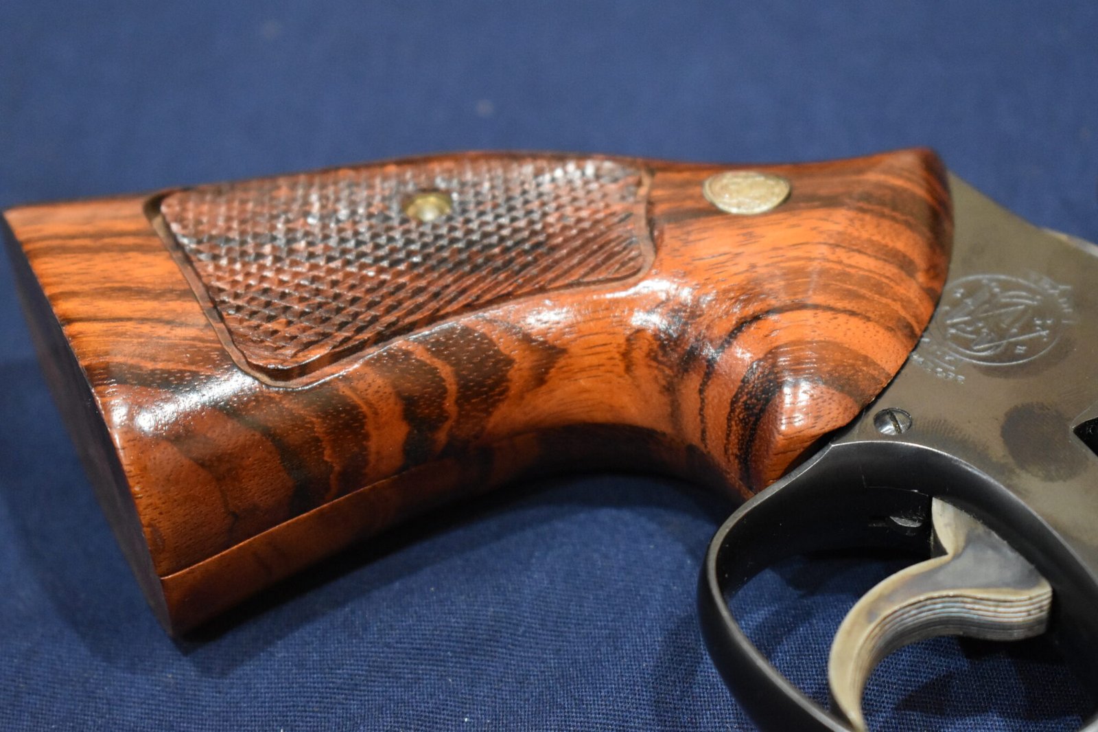 SMITH & WESSON FACTORY K FRAME TARGET GRIPS KCT22 - Image 11