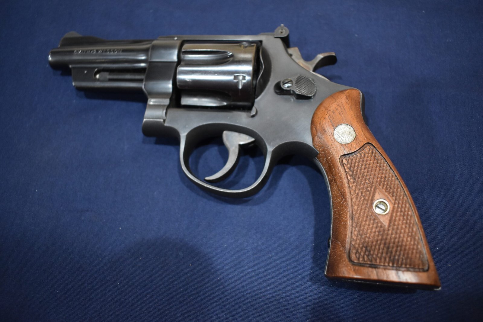 SMITH & WESSON N FRAME DIAMOND MAGNA GRIPS NDM12 - Image 4