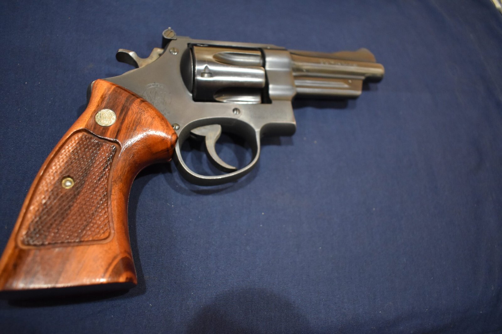 SMITH & WESSON FACTORY N FRAME TARGET GRIPS NT72 - Image 7