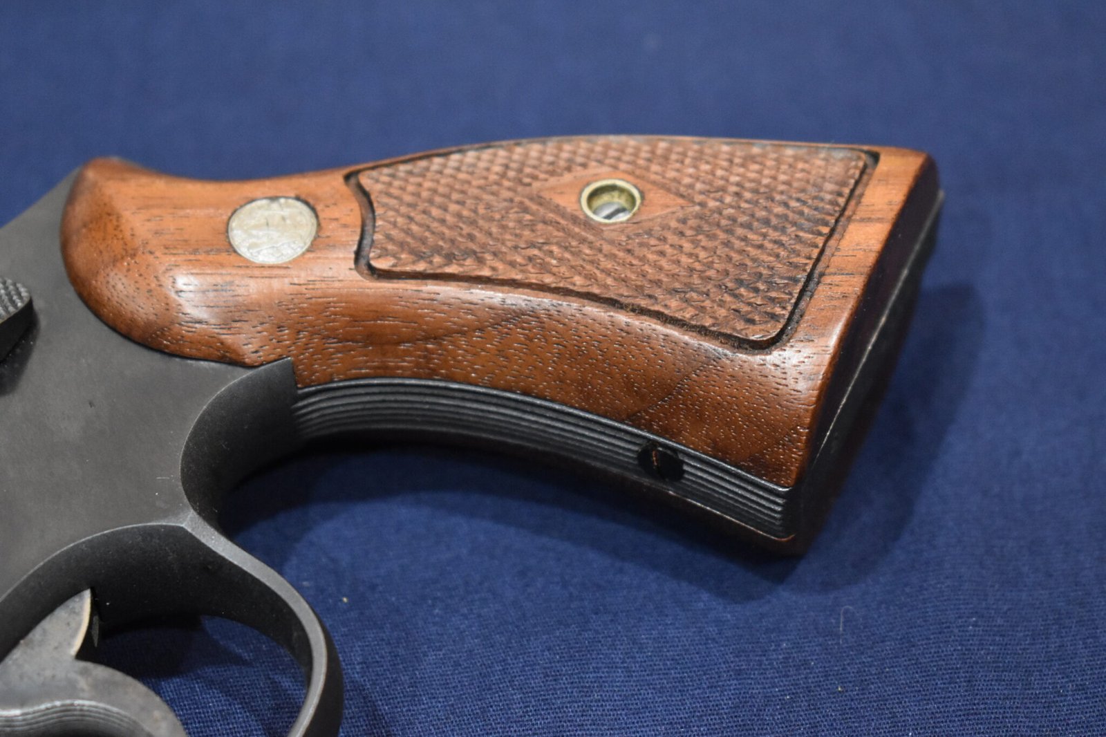SMITH & WESSON N FRAME DIAMOND MAGNA GRIPS NDM12 - Image 12