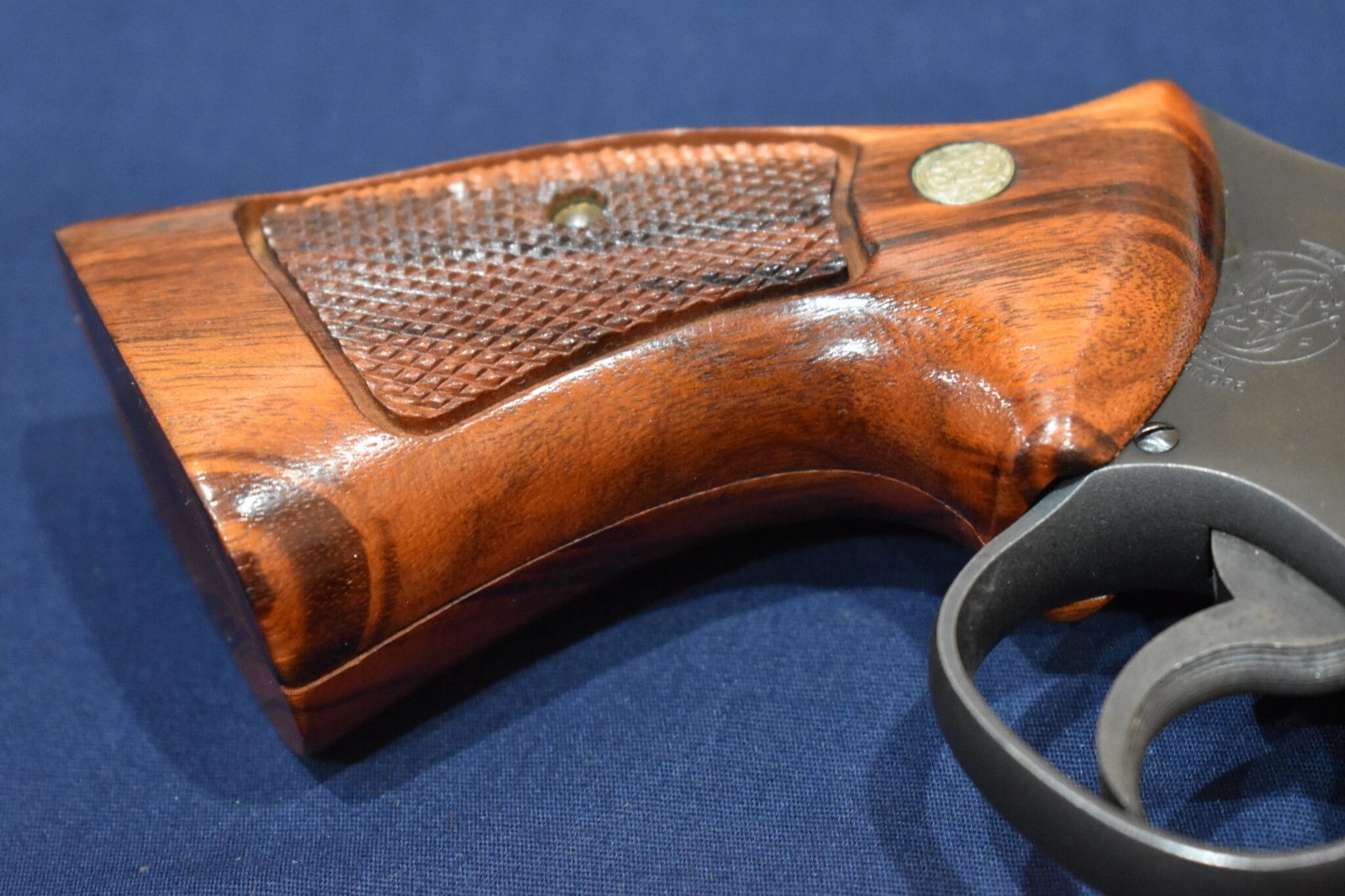 SMITH & WESSON FACTORY N FRAME TARGET GRIPS NT72 - Image 11