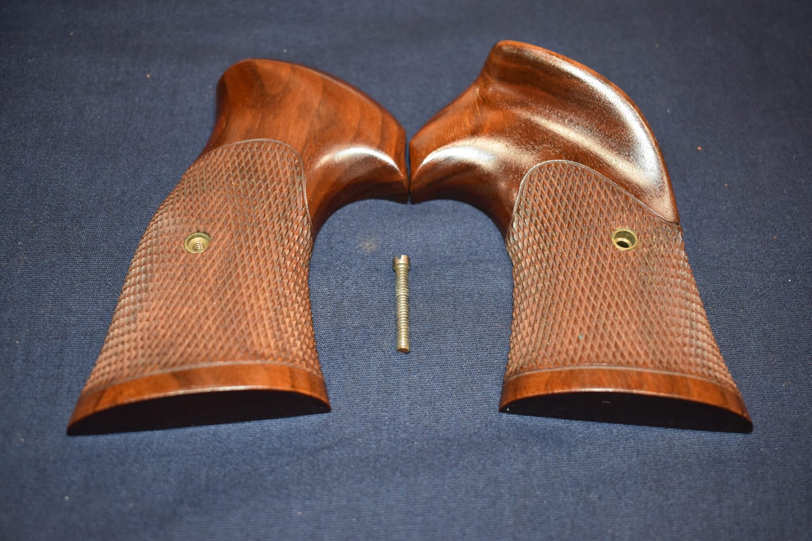 SMITH & WESSON K FRAME LEW SANDERSON CUSTOM GRIPS SWKLS6 - Image 2