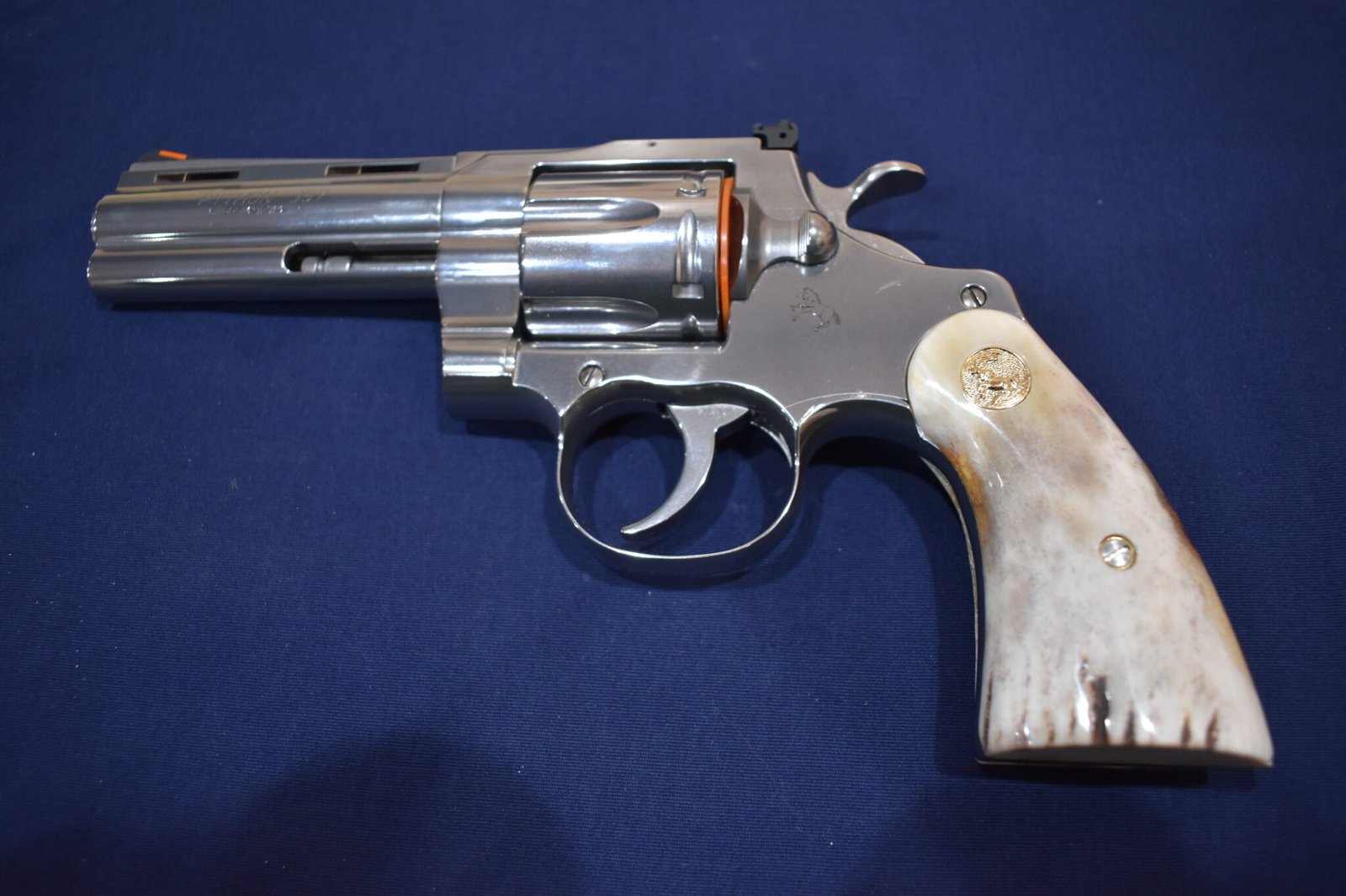 COLT PYTHON SAMBAR STAG GRIPS CPSS31 - Image 4