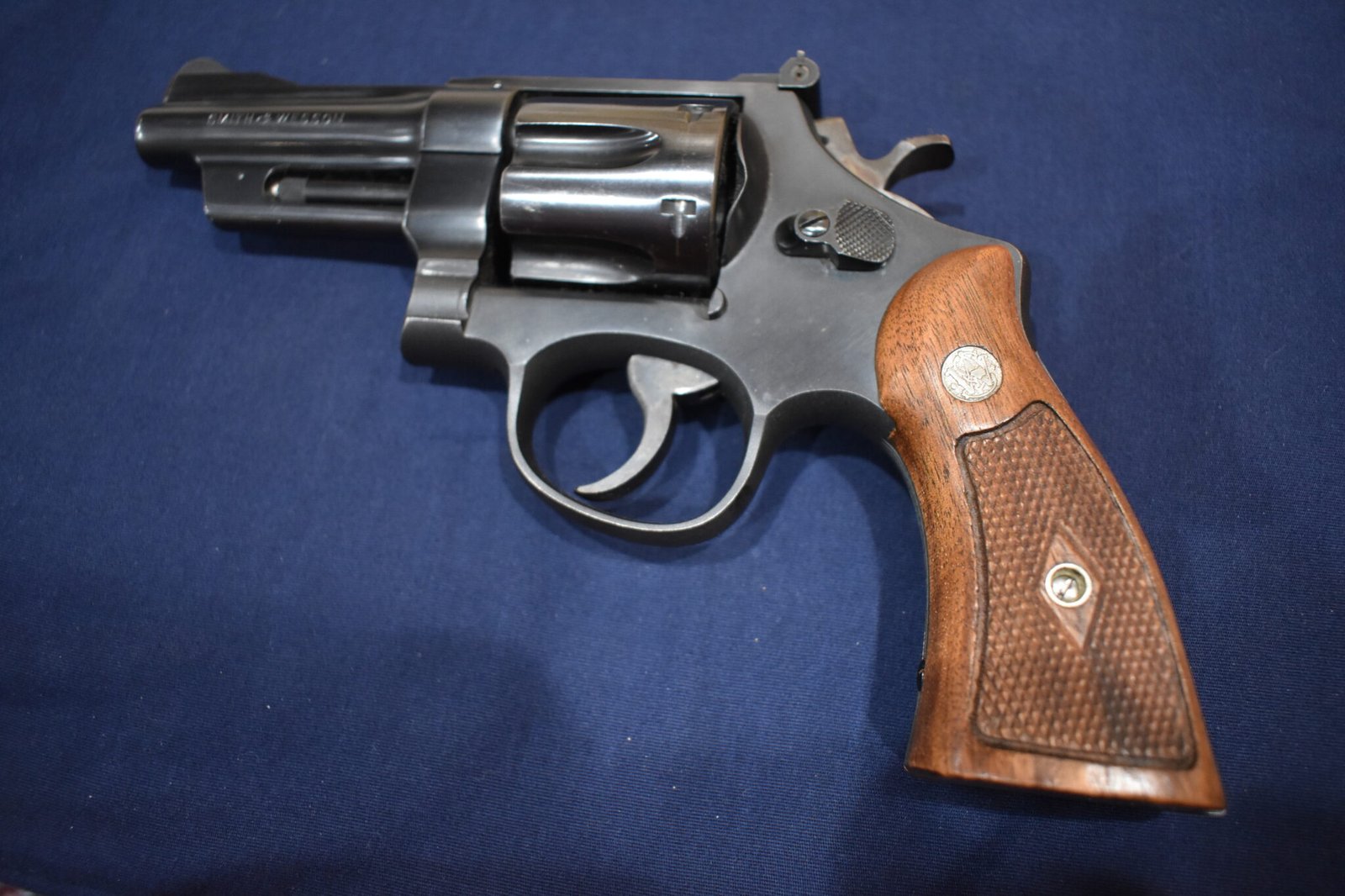SMITH & WESSON N FRAME DIAMOND MAGNA GRIPS NDM13 - Image 4