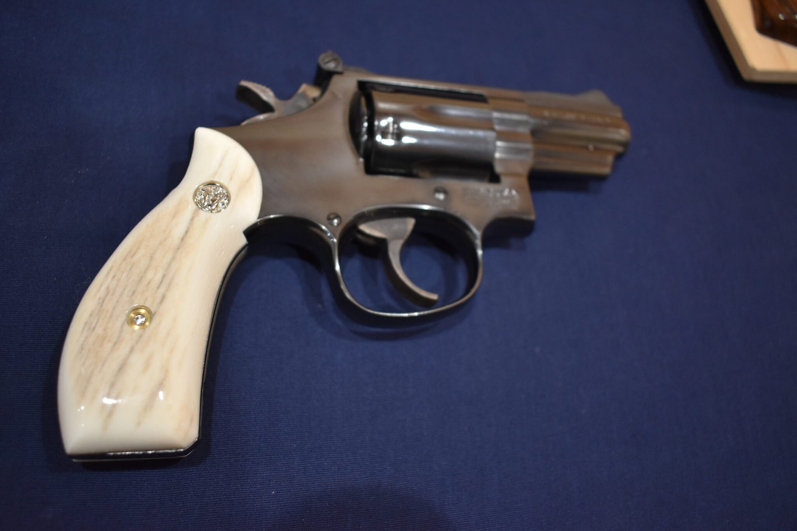 SMITH & WESSON K OR L FRAME ROUND BUTT GIRAFFE BONE GRIPS KRBGB12 - Image 7