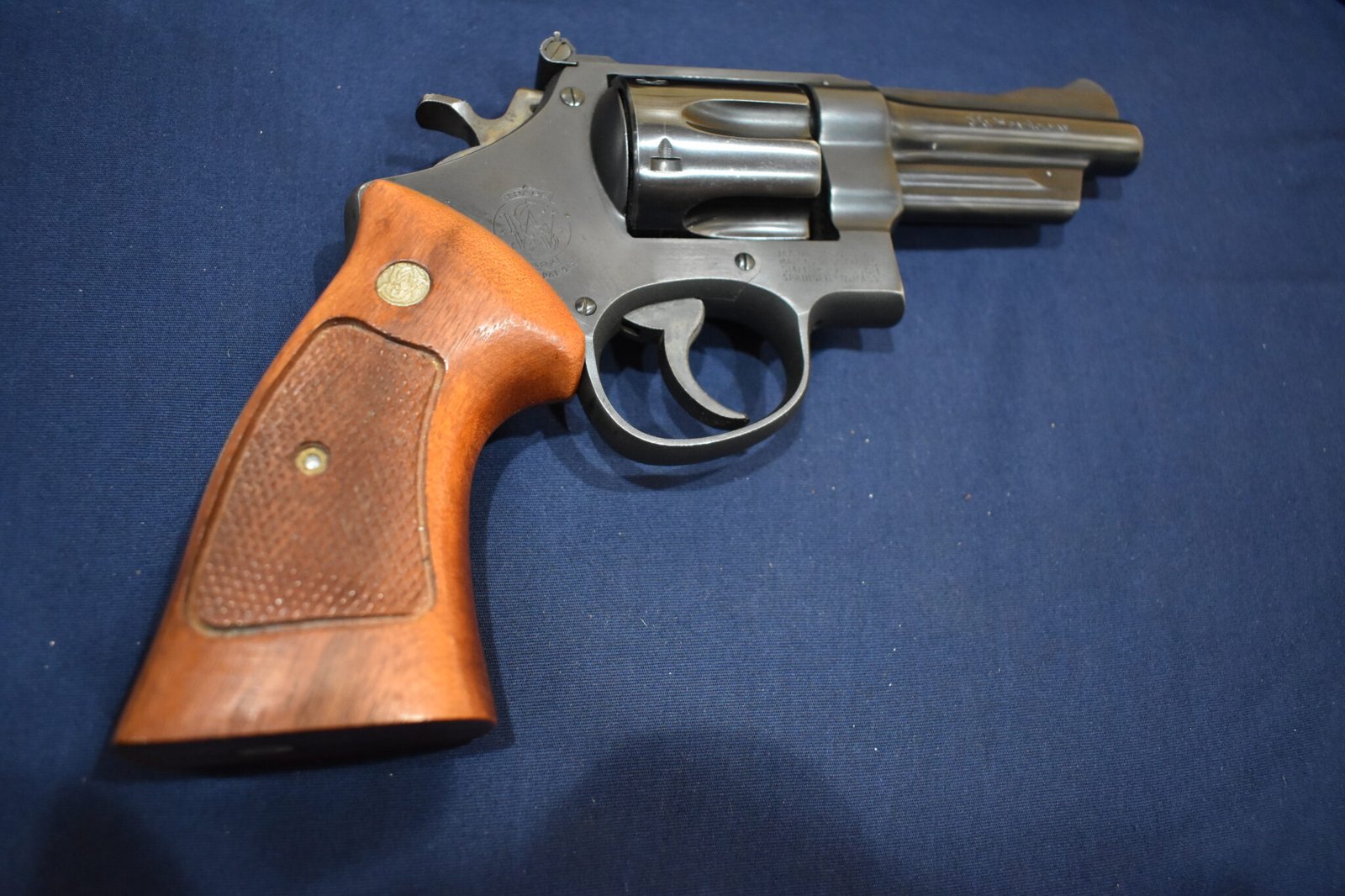 SMITH & WESSON FACTORY N FRAME TARGET GRIPS NT73 - Image 7