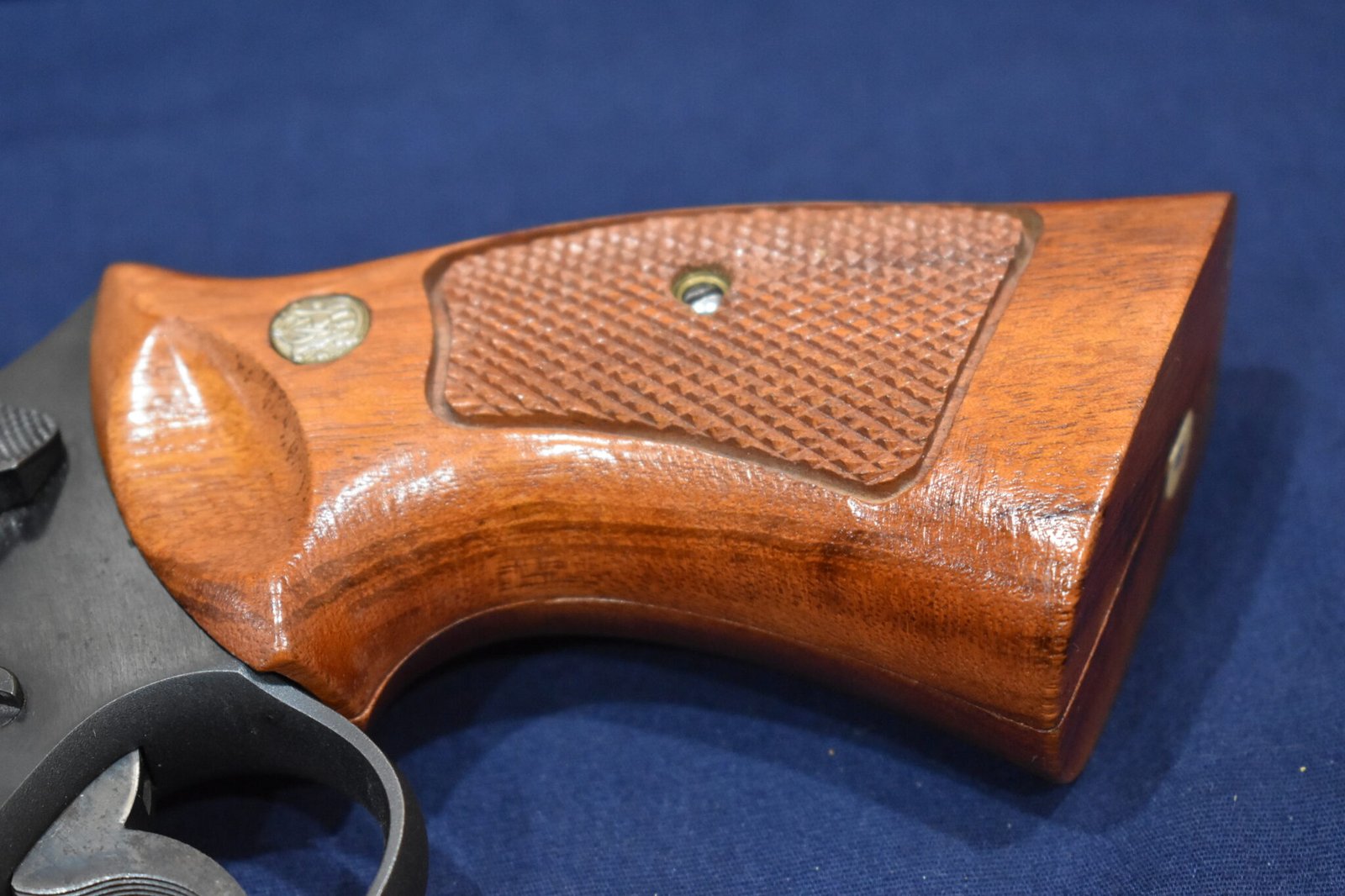 SMITH & WESSON FACTORY N FRAME TARGET GRIPS NT73 - Image 12