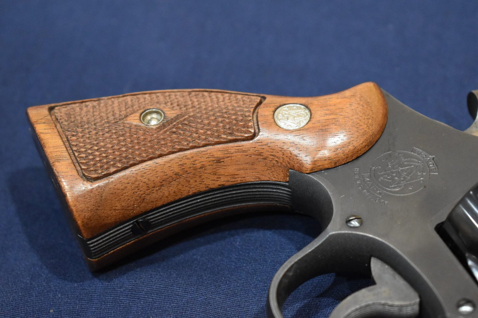 SMITH & WESSON N FRAME DIAMOND MAGNA GRIPS NDM13 - Image 11