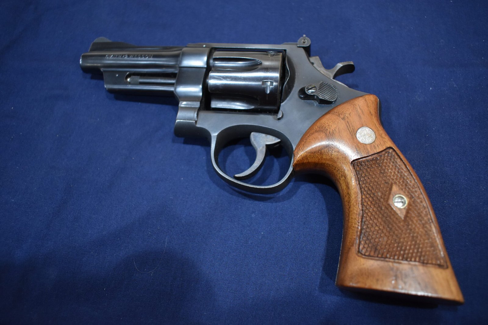 SMITH & WESSON N FRAME DIAMOND TARGET GRIPS NDT6 - Image 4