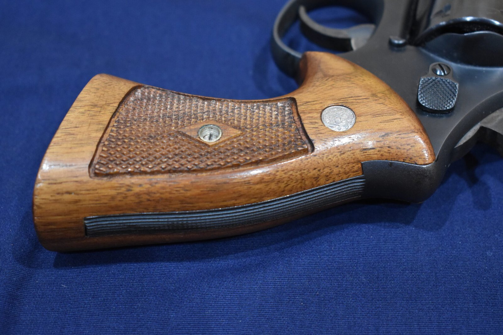 SMITH & WESSON N FRAME DIAMOND TARGET GRIPS NDT6 - Image 5