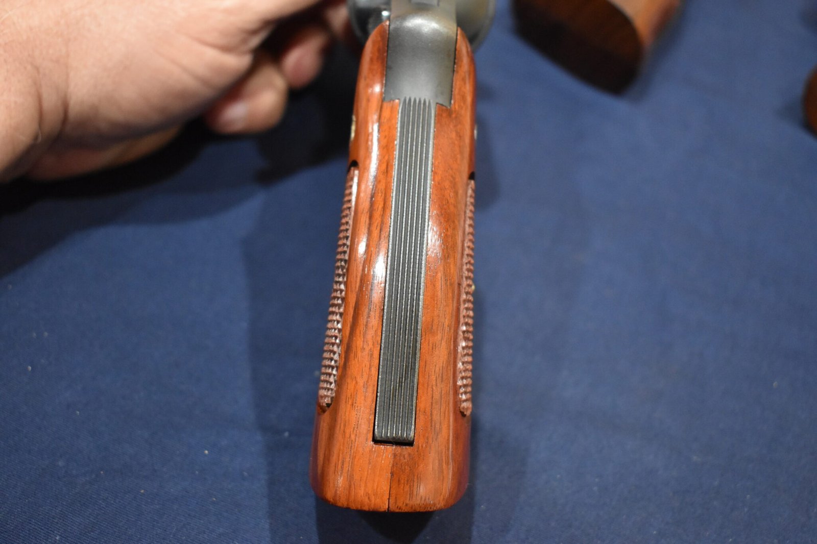 SMITH & WESSON FACTORY N FRAME TARGET GRIPS NT74 - Image 10