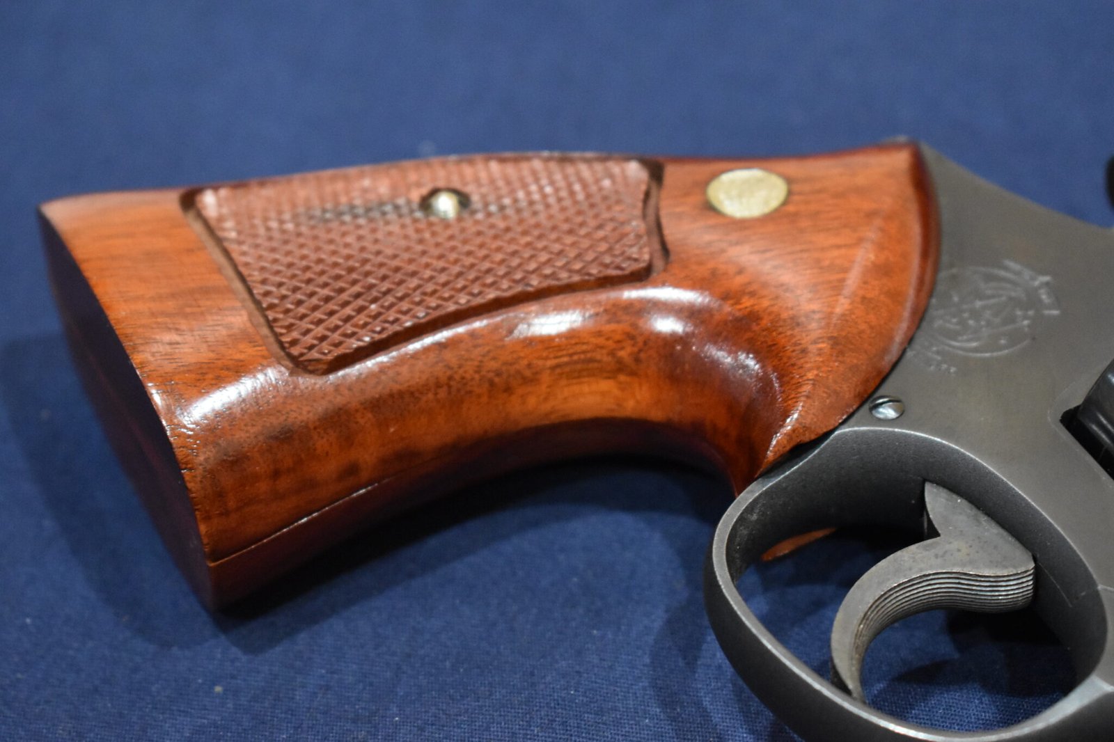 SMITH & WESSON FACTORY N FRAME TARGET GRIPS NT74 - Image 11
