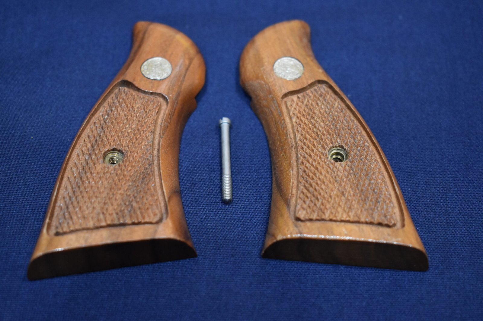 SMITH & WESSON N FRAME MAGNA GRIPS SWNM13 - Image 2