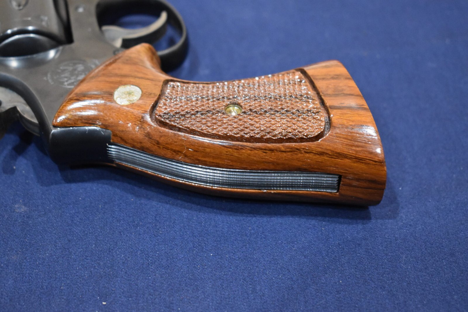 SMITH & WESSON FACTORY K FRAME TARGET GRIPS KCT26 - Image 6