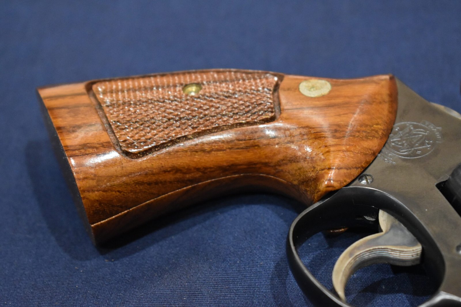 SMITH & WESSON FACTORY K FRAME TARGET GRIPS KCT26 - Image 11