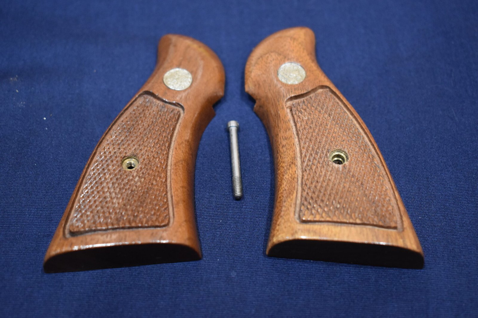 SMITH & WESSON N FRAME MAGNA GRIPS SWNM14 - Image 2