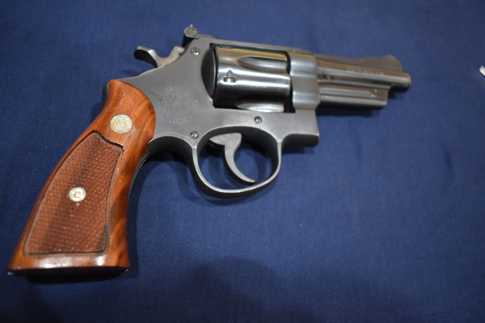 SMITH & WESSON N FRAME GONCALO ALVES MAGNA GRIPS SWNM15 - Image 7