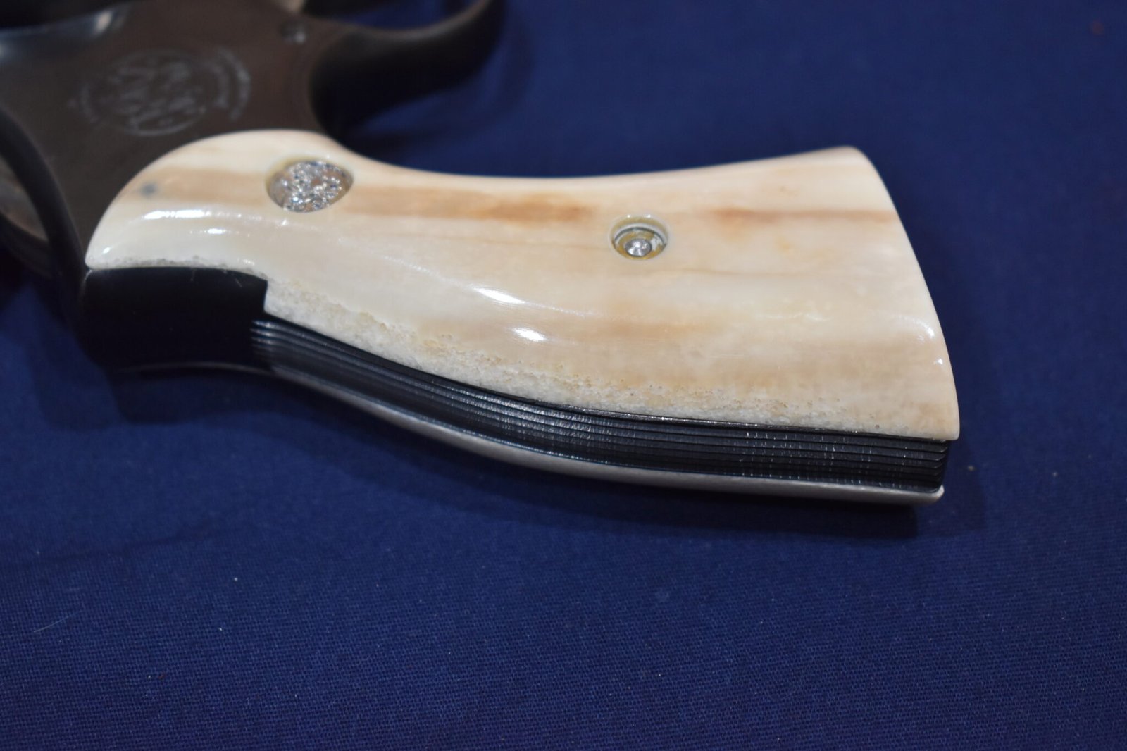 SMITH & WESSON K OR L FRAME FOSSILIZED WALRUS IVORY GRIPS KSQBFWI1 - Image 6