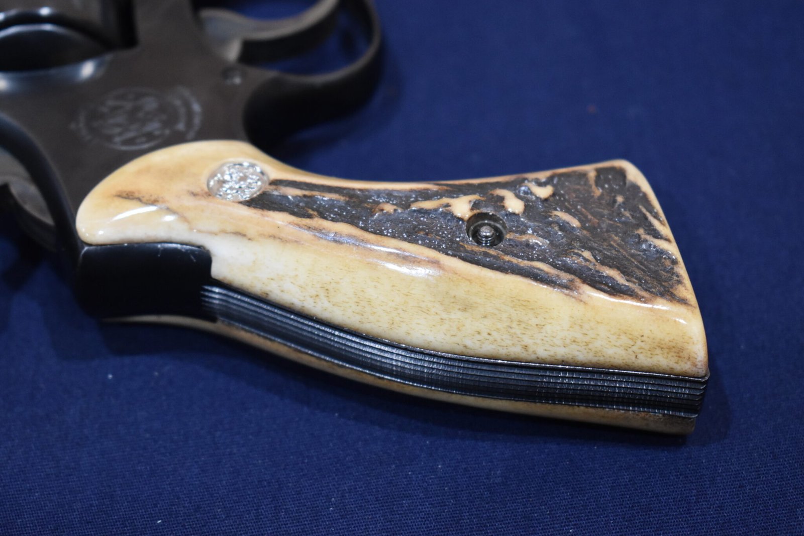 SMITH & WESSON K FRAME SQUARE BUTT VINTAGE SAMBAR STAG GRIPS KSQSS20 - Image 8