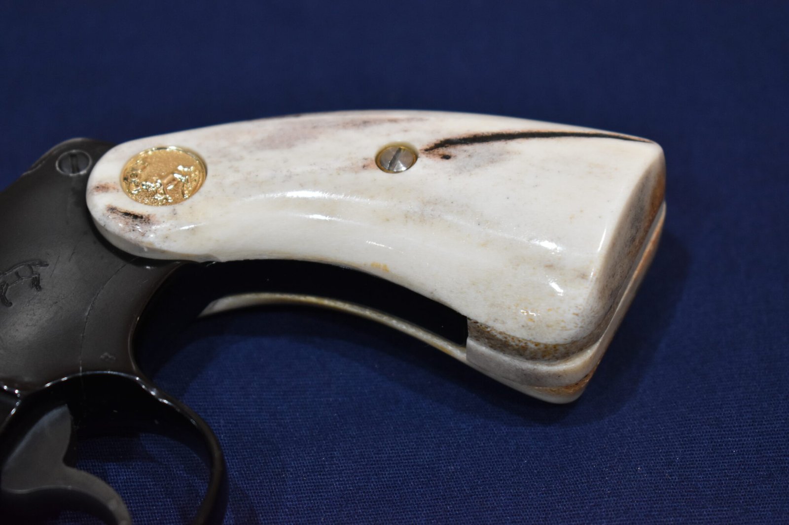 COLT DETECTIVE / DIAMONDBACK SAMBAR STAG GRIPS CDSS13 - Image 12