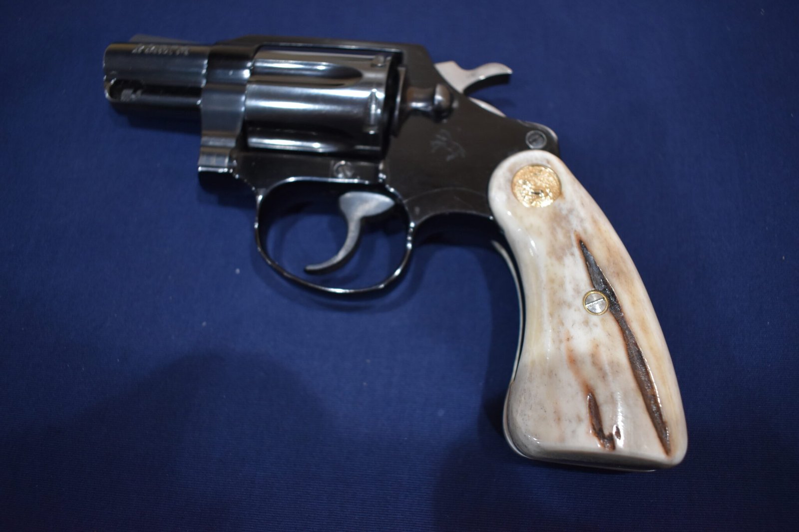 COLT DETECTIVE / DIAMONDBACK SAMBAR STAG GRIPS CDSS14 - Image 4